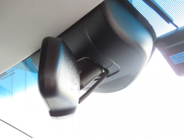 ヴェゼル1.5 ハイブリッド Z ホンダセンシング 4WD