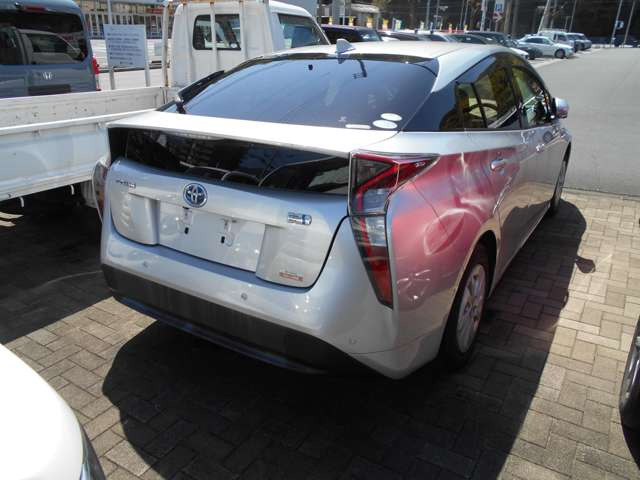 プリウス1.8 S セーフティ プラス