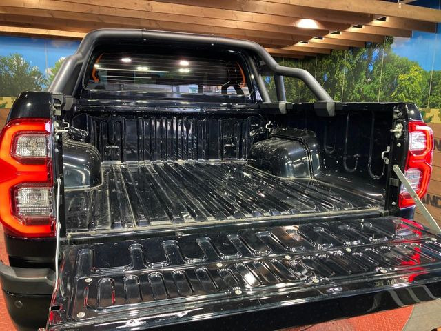 �ύڗ�500kg�̍L�X�Ƃ����f�b�L�́A�V�т���d���܂ő��p�r�Ɏg���܂��B�x�b�h���C�i�[��g�m�J�o�[�̎��t���������k��������