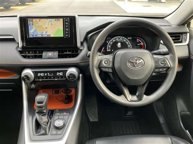 RAV42.0 アドベンチャー 4WD