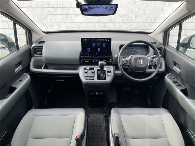 フリード1.5 e:HEV クロスター