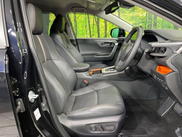 �y�n�[�t���U�[�V�[�g�z�������ƍ���S�n�𗼗������l�C�̃V�[�g���w�ʁE���ʂ̃t�@�u���b�N�f�ނ́A�ʋC���̗ǂ��⊊��ɂ����ɗD��Ă��܂��B�C���╞���ɍ��E���ꂸ���K�ɂ���肢�������܂��B