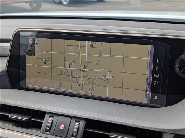 ES300h Fスポーツ