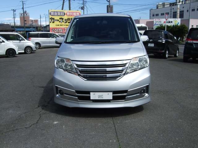 セレナ2.0 ライダー 4WD