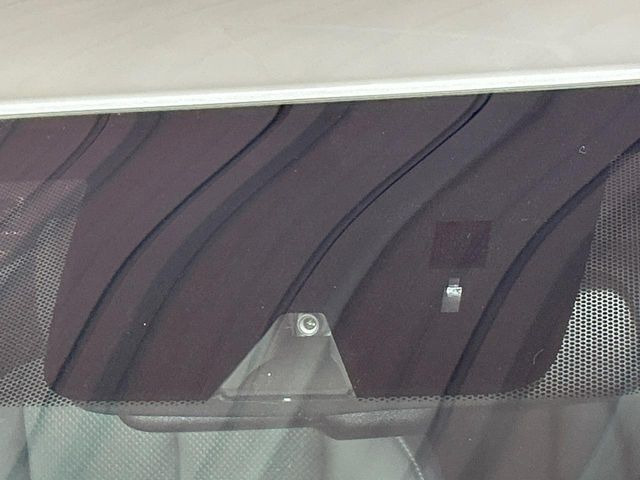 �y�O�He-Assist�z���s���ɑO���̎ԗ�����F�����A�Փ˂������Ȏ��͌x��ƃu���[�L�ŏՓˉ���Ɣ�Q�y�����A�V�X�g�B�����S�Ƀh���C�u�����y���݂��������܂��B