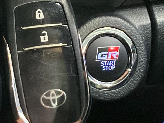 �y�X�}�[�g�L�[�z�J�o����|�P�b�g�ɓ��ꂽ�܂܂ł��h�A�̎{���E�������\�ȃX�}�[�g�L�[�𑕔��B�G���W���̃I���E�I�t�����J�M�����o���K�v����������Ƃ��Ă��֗��ł���