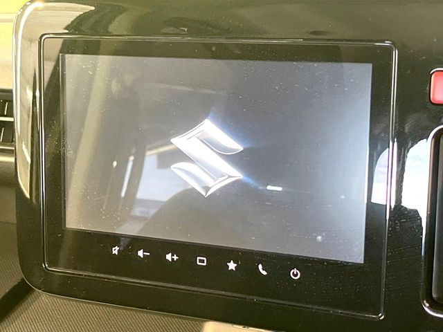 �y�����i�r�z�l�C�̏����i�r�𑕔����Ă���܂��B�i�r�̎g���₷���͂������A�I�[�f�B�I�@�\���[��!�L�����v�◷�s�͂������A�ʋ΂┃�����ȂǕ��i�̃h���C�u���y�����Ȃ�͂���