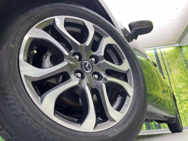 �y����16�C���`�A���~�z�C�[���z�O�ςɃ}�b�`���������A���~�z�C�[���𑕒����Ă���܂��B�e��ЊO�A���~�z�C�[����A�X�^�b�h���X�^�C�����戵�����Ă���܂��B���񂲑��k����������