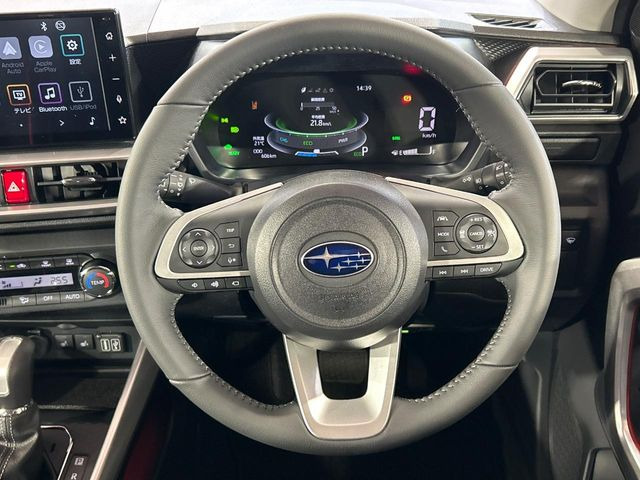 �y�����v�����X�e�A�����O�z�㎿�Ȋv���g�p���邱�ƂŁA��ɂ����������݂ƂĂ��^�]���₷���n���h���ł���