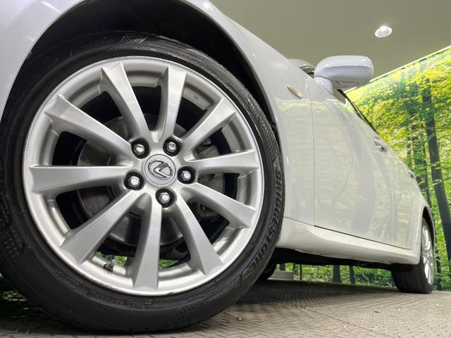 �y����17�C���`�A���~�z�C�[���z�O�ςɃ}�b�`���������A���~�z�C�[���𑕒����Ă���܂��B�e��ЊO�A���~�z�C�[����A�X�^�b�h���X�^�C�����戵�����Ă���܂��B���񂲑��k����������