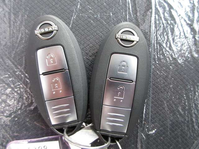 NV200バネット1.6 16X-2R アウトドア ブラック エディション