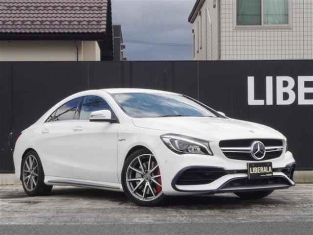 CLAクラスAMG CLA45 4マチック 4WD
