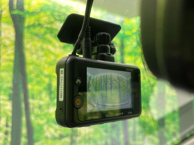 �y�h���C�u���R�[�_�[�z�h���C�u���R�[�_�[����!���s���͂������A������^�]�⎖�̂ɑ��������ہA�f���ŋL�^���A����̃��X�N�ɔ����܂��B���L�^�pSD�J�[�h�͂��q�l�����g�ł��������������K�v������܂��B