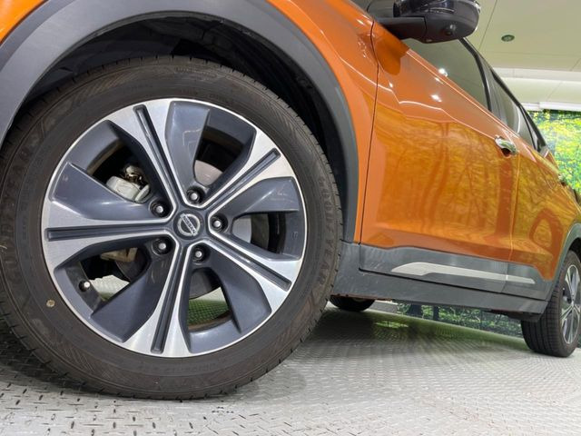 �y����17�C���`�A���~�z�C�[���z�O�ςɃ}�b�`���������A���~�z�C�[���𑕒����Ă���܂��B�e��ЊO�A���~�z�C�[����A�X�^�b�h���X�^�C�����戵�����Ă���܂��B���񂲑��k����������