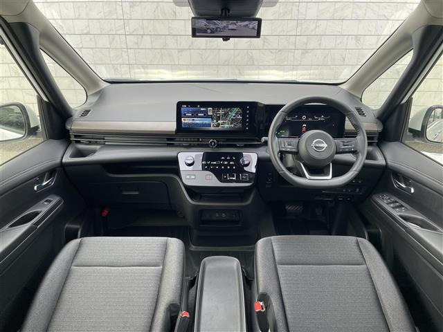 セレナ1.4 e-POWER ハイウェイスターV