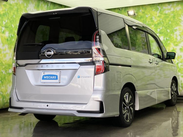 セレナ1.2 e-POWER ハイウェイスターV