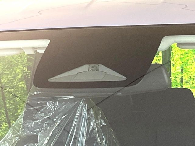 �y�z���_�Z���V���O�z���s���ɑO���̎ԗ�����F�����A�Փ˂������Ȏ��͌x��ƃu���[�L�ŏՓˉ���Ɣ�Q�y�����A�V�X�g�B�����S�Ƀh���C�u�����y���݂��������܂��B