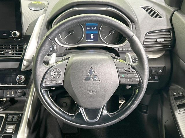 �y�����v�����X�e�A�����O�z�㎿�Ȋv���g�p���邱�ƂŁA��ɂ����������݂ƂĂ��^�]���₷���n���h���ł���