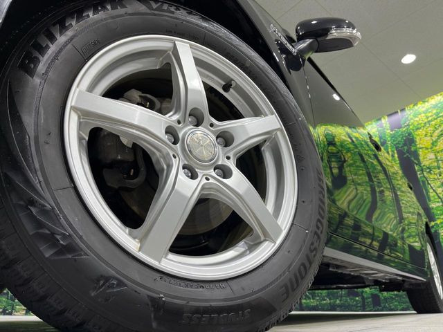 �y16�C���`�A���~�z�C�[���z�O�ςɃ}�b�`�����A���~�z�C�[���𑕒����Ă���܂��B�e��A���~�z�C�[����A�X�^�b�h���X�^�C�����戵�����Ă���܂��B���񂲑��k����������