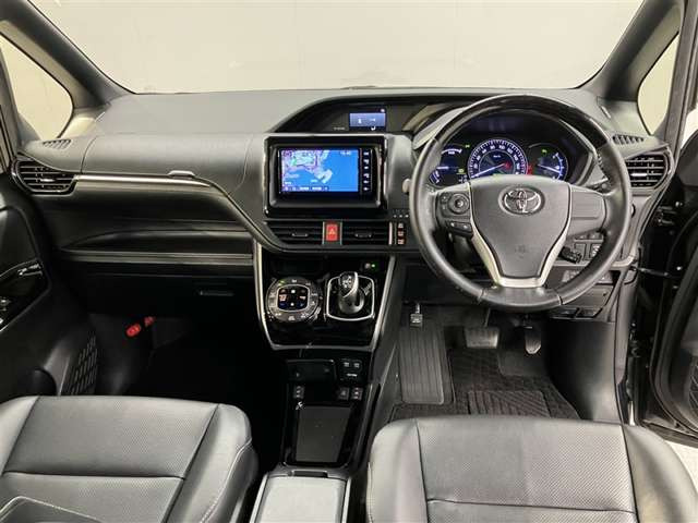 エスクァイアハイブリッド1.8 Gi