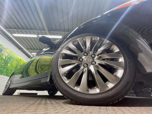 �y����19�C���`�A���~�z�C�[���z�O�ςɃ}�b�`���������A���~�z�C�[���𑕒����Ă���܂��B�e��ЊO�A���~�z�C�[����A�X�^�b�h���X�^�C�����戵�����Ă���܂��B���񂲑��k����������