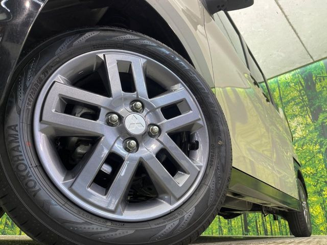 �y����15�C���`�A���~�z�C�[���z�O�ςɃ}�b�`���������A���~�z�C�[���𑕒����Ă���܂��B�e��ЊO�A���~�z�C�[����A�X�^�b�h���X�^�C�����戵�����Ă���܂��B���񂲑��k����������