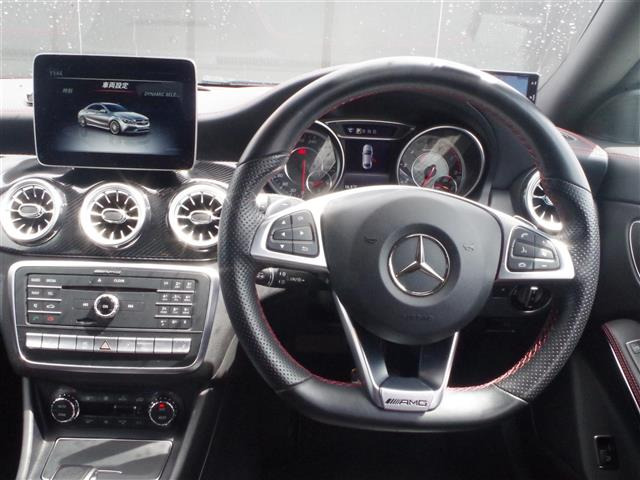 CLAクラスAMG CLA45 4マチック 4WD