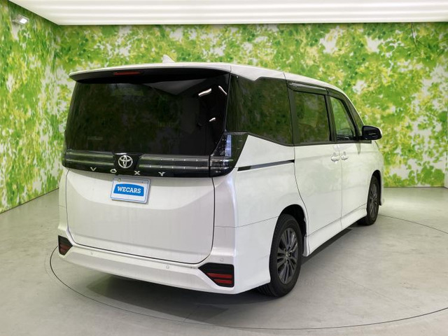 ヴォクシー1.8 ハイブリッド S-Z