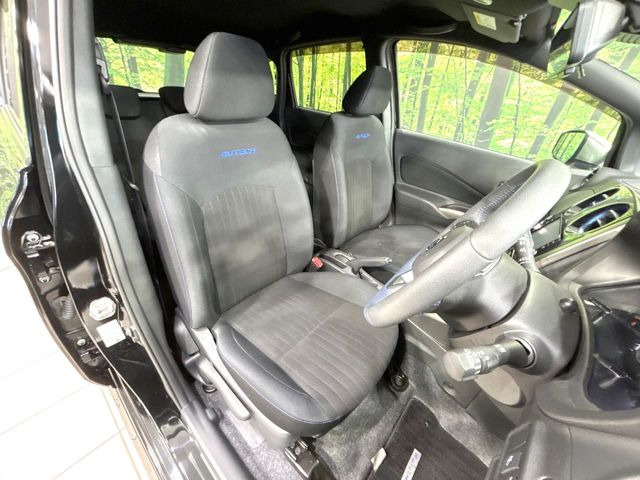 �yAUTECH��p�V�[�g�z�z�[���h���ɗD��A�J�[�u���̑̂������}�����Ă���܂��B�܂��A�̂Ƀt�B�b�g���邩�獘��w�������ɂ����A�����O�h���C�u�⍂�����s�ł����K�ɂ��߂������������܂���