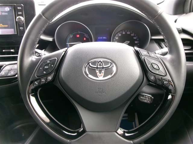 C-HRハイブリッド 1.8 S LED エディション