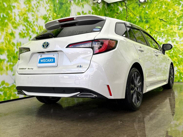 カローラツーリング1.8 ハイブリッド W×B