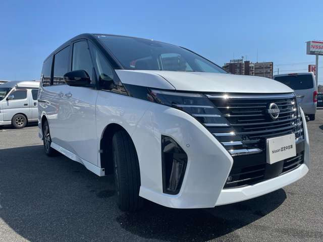 セレナ1.4 e-POWER ハイウェイスターV