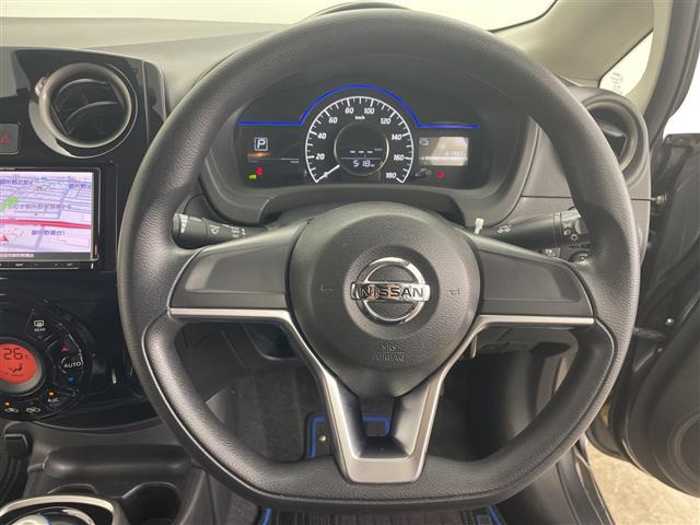 ノート1.2 e-POWER X FOUR 4WD