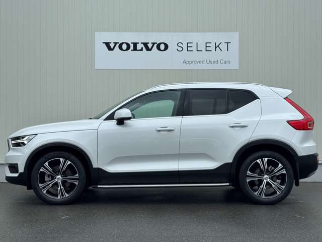 XC40B4 AWD インスクリプション 4WD