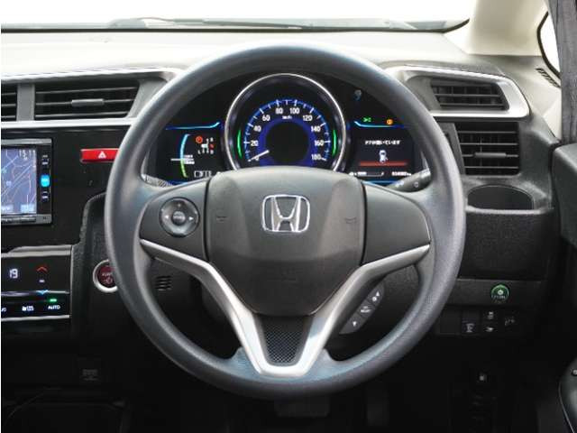 フィット1.5 ハイブリッド Fパッケージ