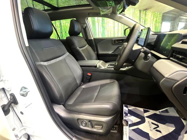 もちろん車内はキレイです♪よりクリーンな状態をキープしたいお客様には『ナノゾーンコート』がおすすめ!新型コロナウイルス対策や、除菌・消臭に効果を発揮し多くの方にご好評いただいております。