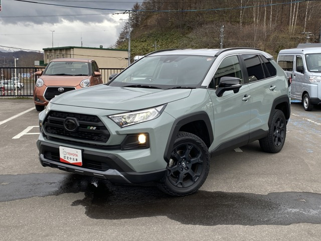 RAV42.0 アドベンチャー 4WD