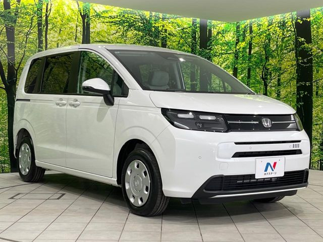 高透明度のガラス皮膜で撥水はもちろん、上質なツヤ・光沢を実現。紫外線や酸性雨から大切な愛車を保護し、色あせ・劣化を防止。「弾スプラッシュコート」、「弾プリミッサコート」からお選びいただけます。