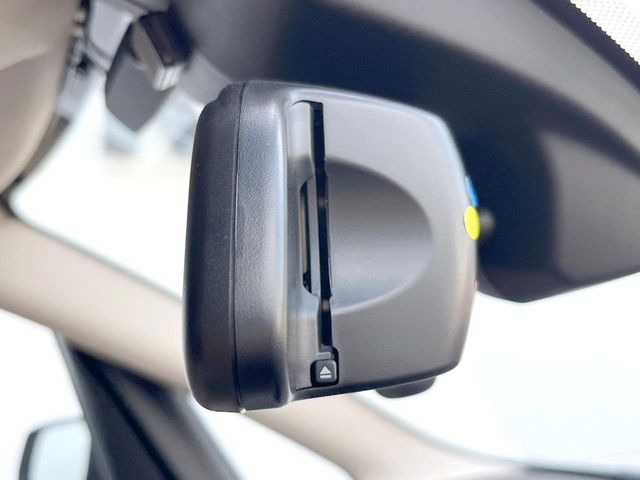 ●ETC車載器内蔵ルームミラー:お引き渡し時には再セットアップを実施後、お渡しいたします。マイレージ登録に関してもお気軽に担当営業までお尋ねください。
