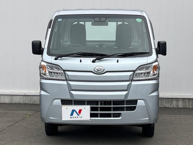 ���Ђł́A�S�ԁw�C�����Ȃ��x�̂��Ԃ̂ݎ�舵���Ă���܂��B��C�o�C���[�ɂ�錵�I�����d����̌�A���Ɍ�̎ԗ��`�F�b�N���s���A�l�N�X�e�[�W���F�肵�����i���Ȓ��ÎԂ����񋟂��Ă���܂��B