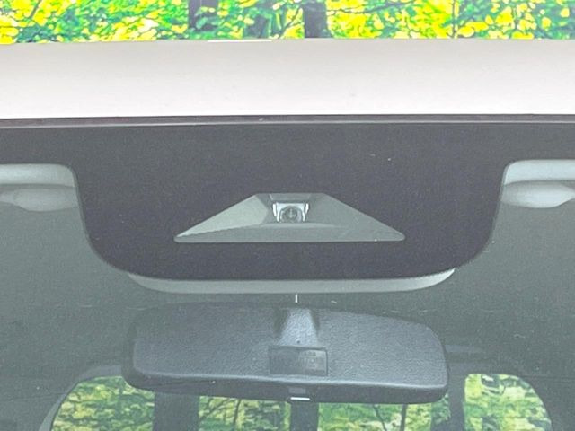 �y�z���_�Z���V���O�z���s���ɑO���̎ԗ�����F�����A�Փ˂������Ȏ��͌x��ƃu���[�L�ŏՓˉ���Ɣ�Q�y�����A�V�X�g�B�����S�Ƀh���C�u�����y���݂��������܂��B