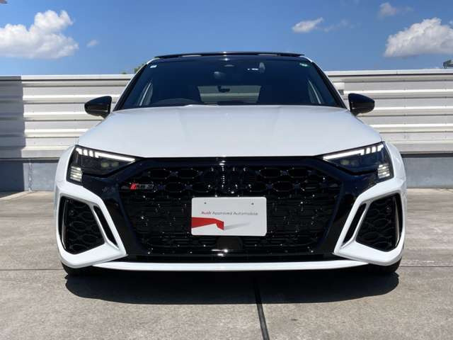 RS3スポーツバック2.5 4WD