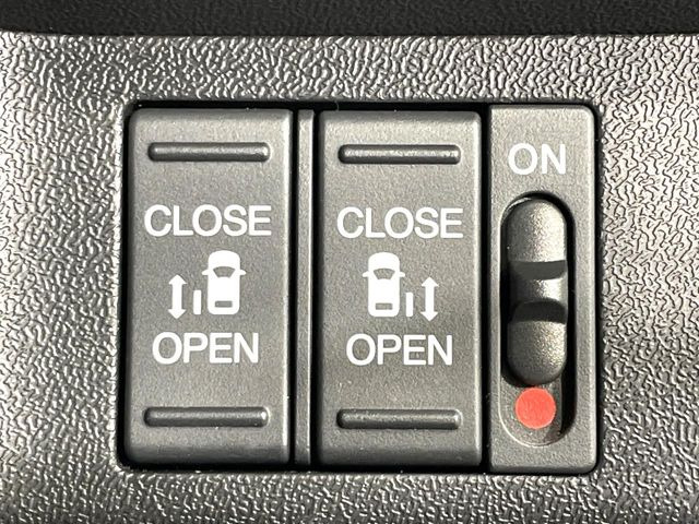 �y�����p���[�X���C�h�h�A�z�X�}�[�g�L�[��^�]�Ȃ̃X�C�b�`�Ō�ȗ����X���C�h�h�A�̊J���\���d��������͂����ăh�A���J����K�v�������A�����Ȃ��q�l�ł��ȒP�ɊJ���߂ł����K�ł���