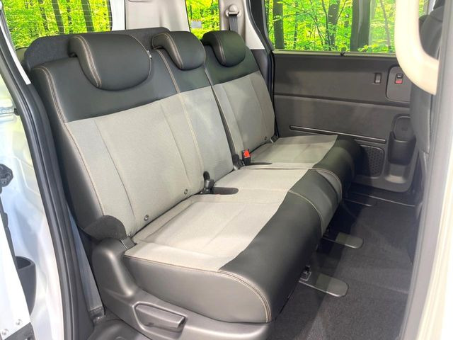 ���i���ȃI���W�i���t���A�}�b�g���I�v�V�����ɂĂ��p�ӂ��Ă���܂��B���D���ȃf�U�C����J���[�����Ԃɍ��킹�đI��ł����������Ƃ��ł��܂���