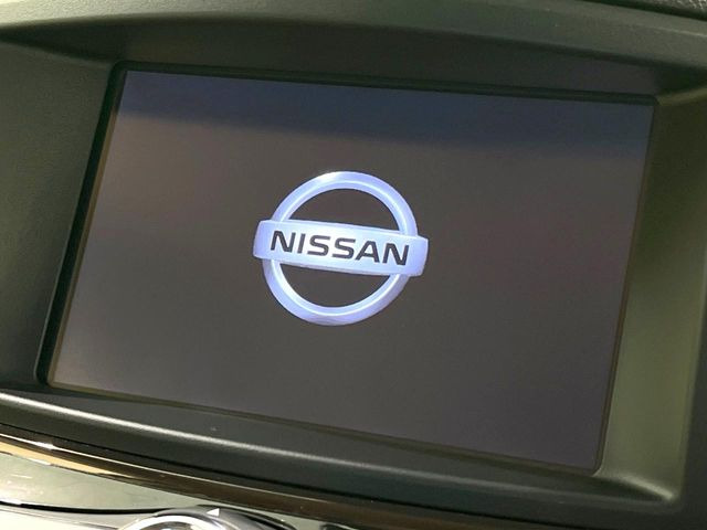 �y�����i�r�z�l�C�̏����i�r�𑕔����Ă���܂��B�i�r�̎g���₷���͂������A�I�[�f�B�I�@�\���[��!�L�����v�◷�s�͂������A�ʋ΂┃�����ȂǕ��i�̃h���C�u���y�����Ȃ�͂���