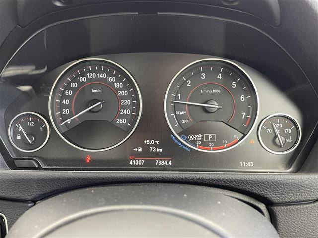 3シリーズセダン320i xドライブ Mスポーツ 4WD