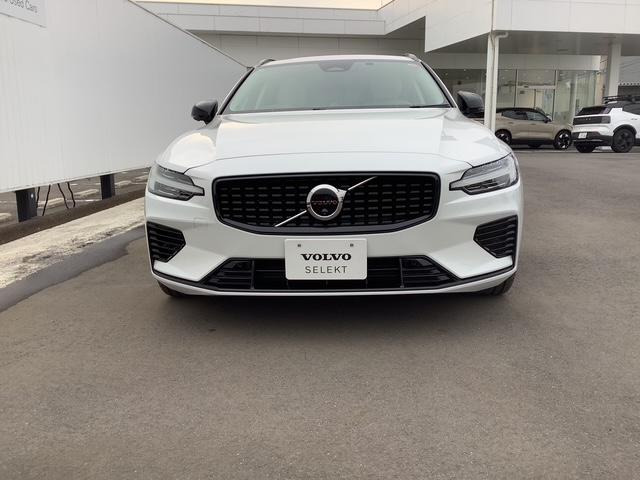V60ウルトラ T6  AWD プラグインハイブリッド 4WD