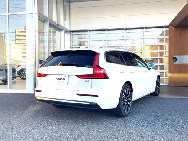 V60ウルトラ B4