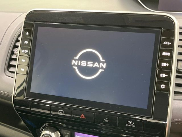 �y�����i�r�z�l�C�̏����i�r�𑕔����Ă���܂��B�i�r�̎g���₷���͂������A�I�[�f�B�I�@�\���[��!�L�����v�◷�s�͂������A�ʋ΂┃�����ȂǕ��i�̃h���C�u���y�����Ȃ�͂���