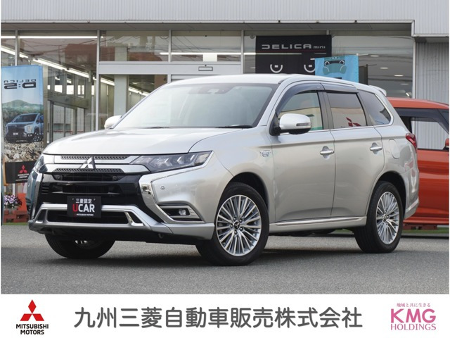 アウトランダーPHEV2.4 G プラスパッケージ 4WD